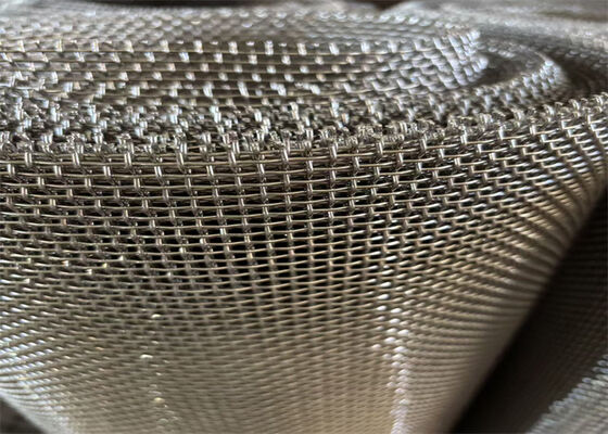 مقاومة للحرارة 310S الفولاذ المقاوم للصدأ الشبكة السلكية الملتوية مع 2 × 2mm 4 × 4mm 5 × 5mm الثقوب لتطبيقات الفرن عالية درجة الحرارة