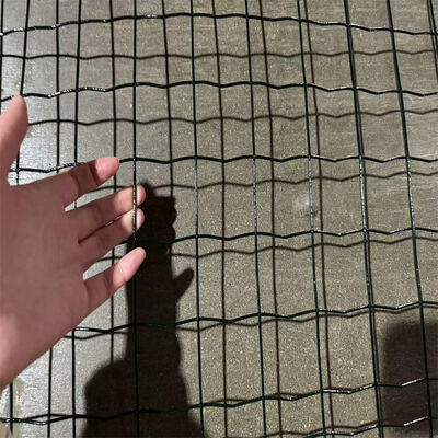 السياج الأوروبي الحديدي-PVC المطلي الحديدية الصديقة للبيئة سلك الشبكة السورية لحماية المزارع