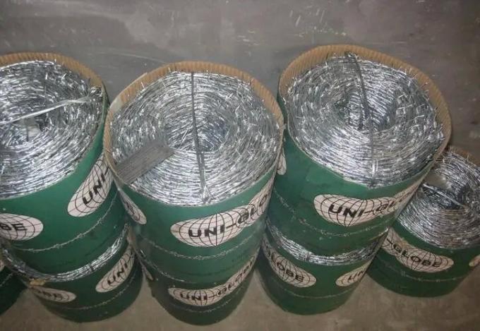 أسلاك حلاقة شائكة قطرها 450 ملم للبناء الوقائي 12